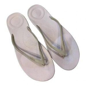 Fitflop thong flip flops light pink size 11
